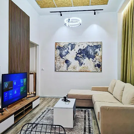New Modern In The Center Of
