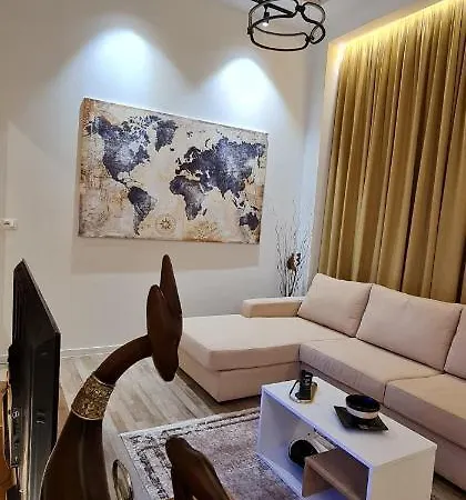 New Modern In The Center Of Apartamento Tirana